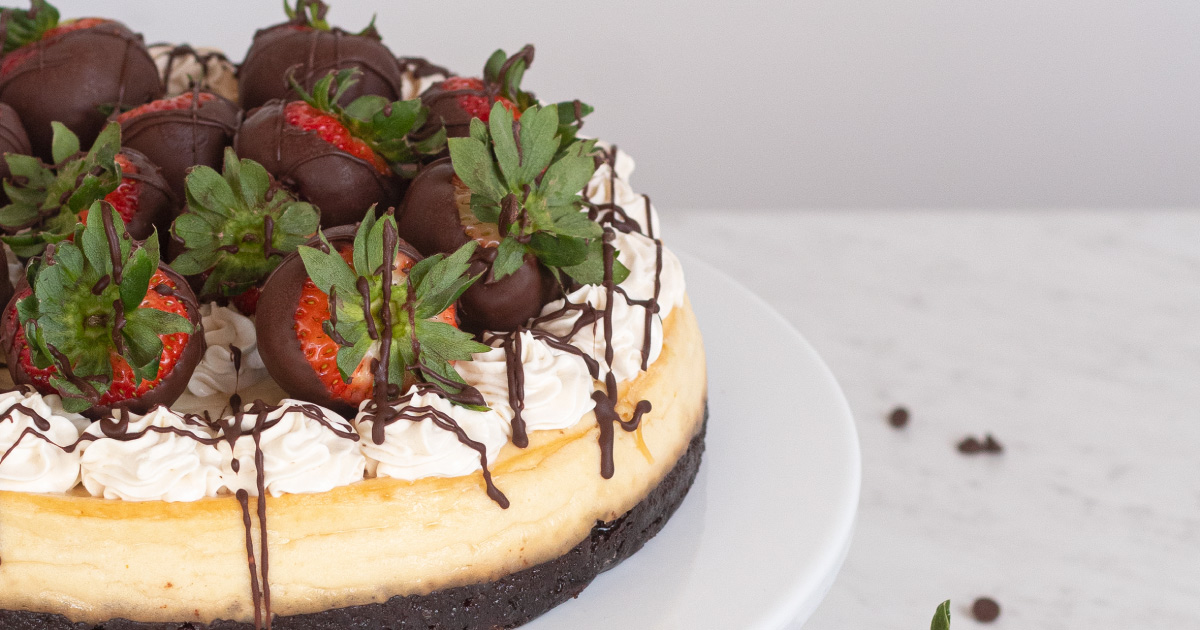 Brownie Cheesecake con Fresas – Cheesecakes – Suqiée Repostería